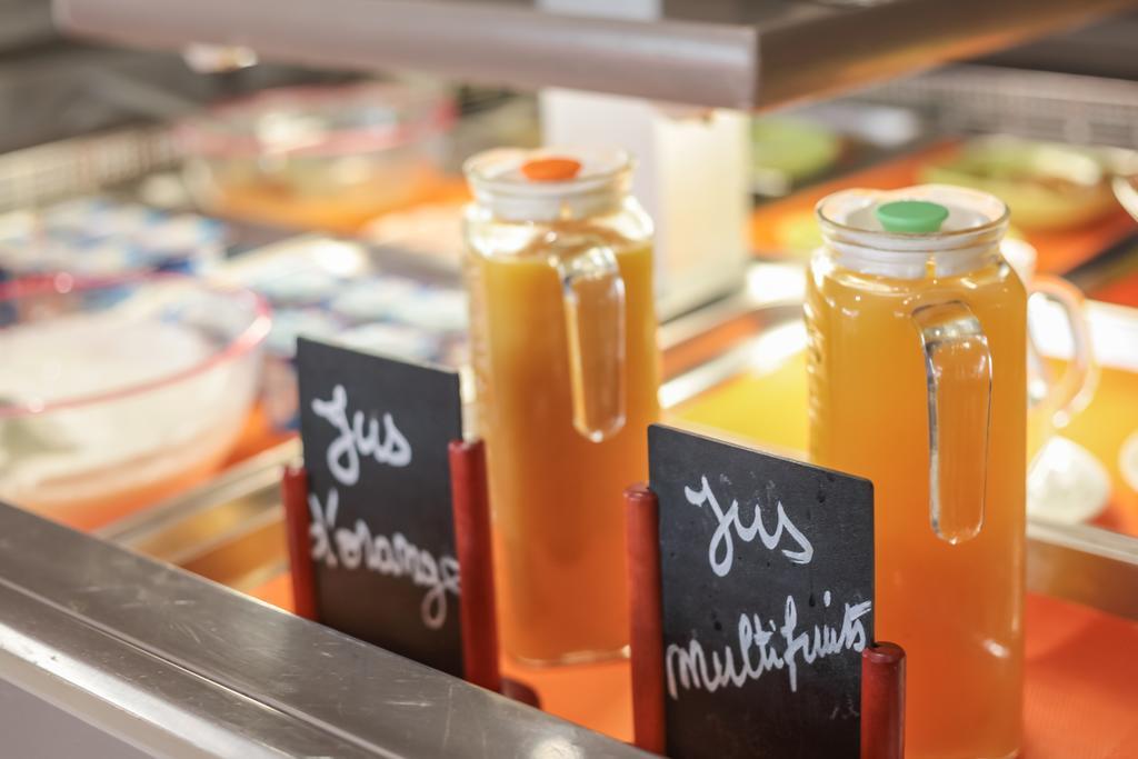 Toulenne Logis Hotel Horus Restaurant Les Bruyeres מראה חיצוני תמונה