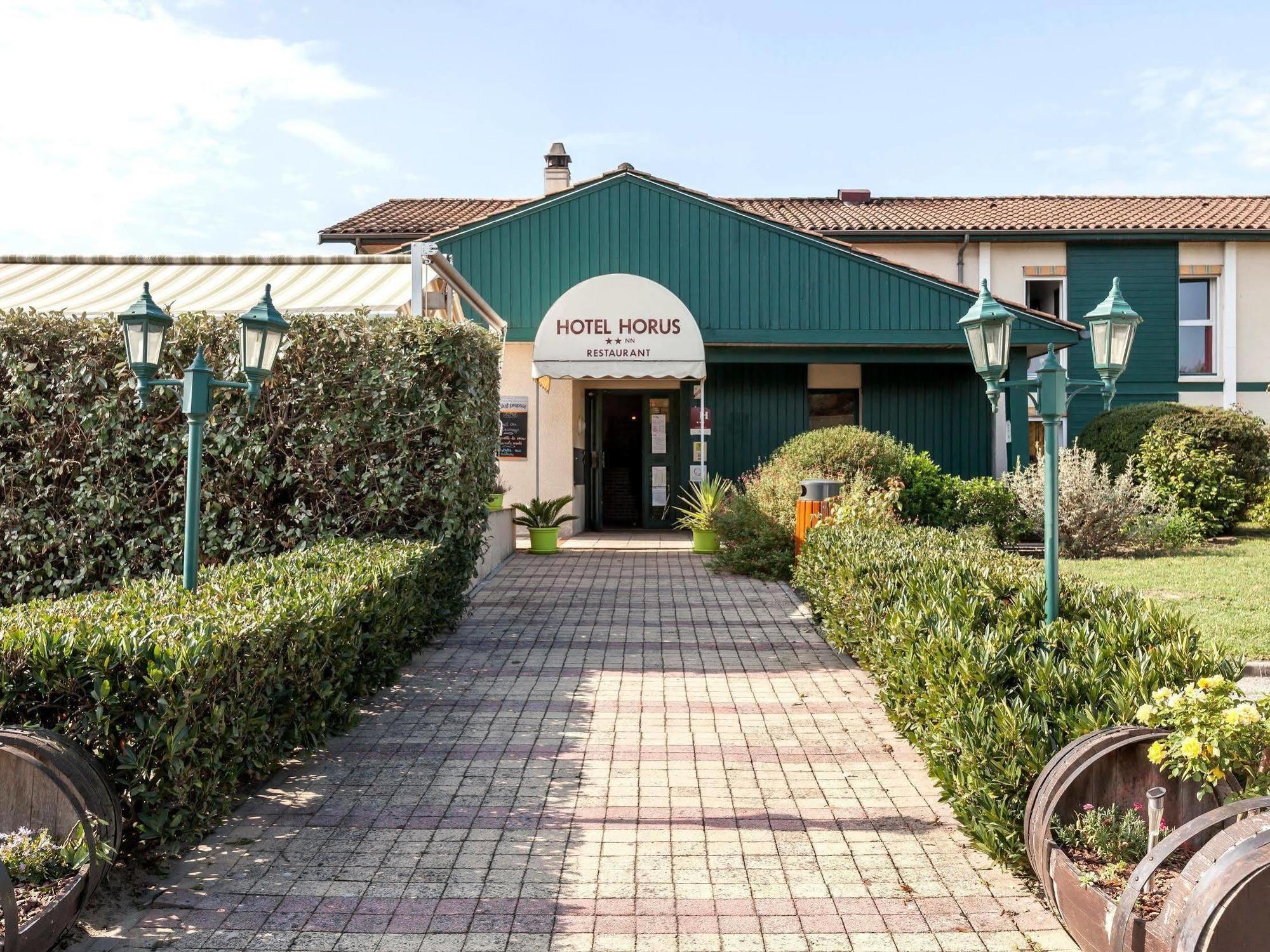 Toulenne Logis Hotel Horus Restaurant Les Bruyeres מראה חיצוני תמונה