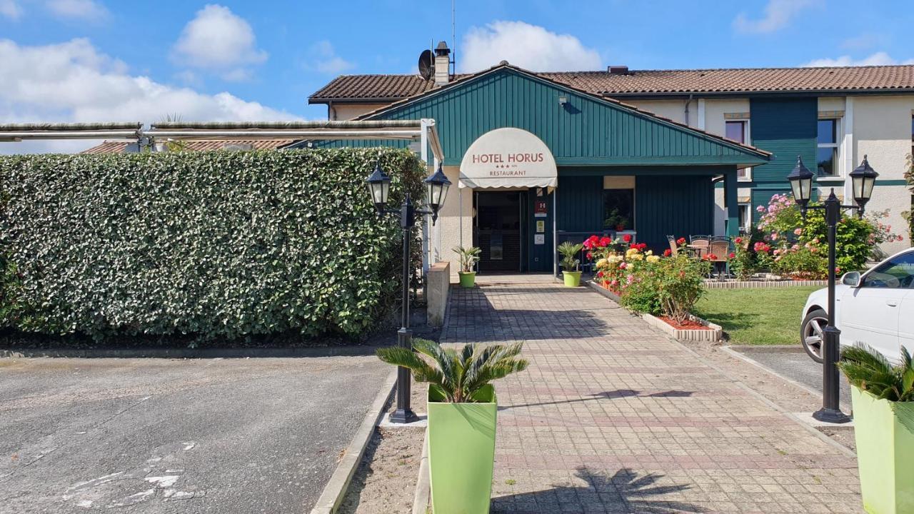 Toulenne Logis Hotel Horus Restaurant Les Bruyeres מראה חיצוני תמונה