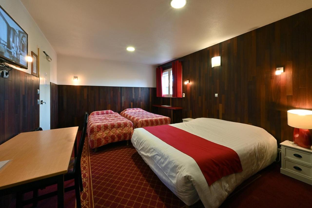 Toulenne Logis Hotel Horus Restaurant Les Bruyeres מראה חיצוני תמונה